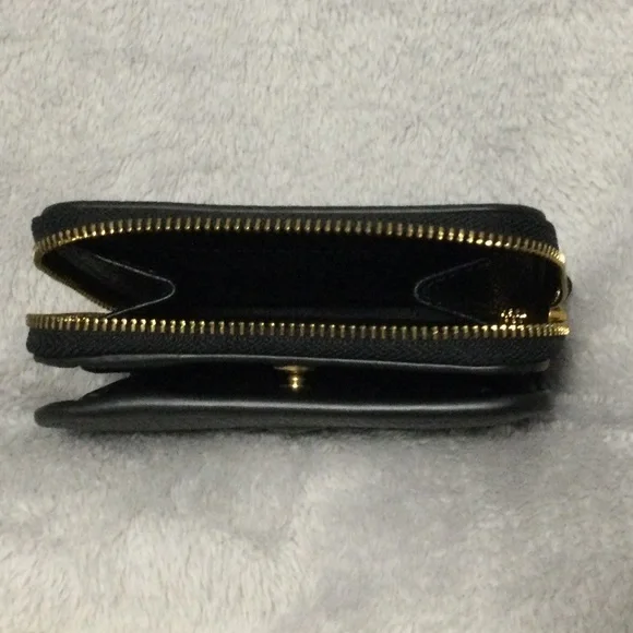 Tory Burch Black Leather Wallet - Picture 8 of 11